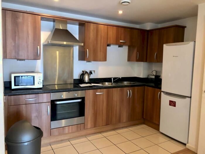 1 Bedroom Flat To Rent In Hive, Masshouse Plaza, Birmingham, B5