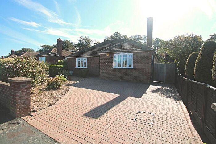 2 Bedroom Detached Bungalow To Rent In Malvern Close, Newmarket, CB8