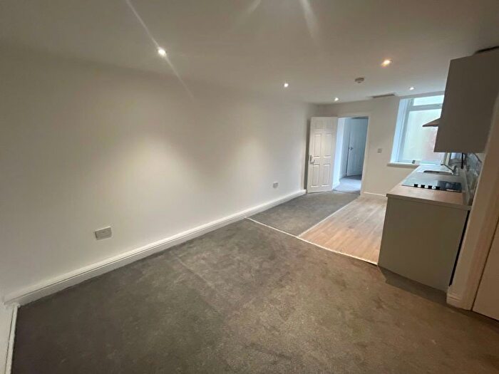 2 Bedroom Flat To Rent In Hope Street, Crook, DL15