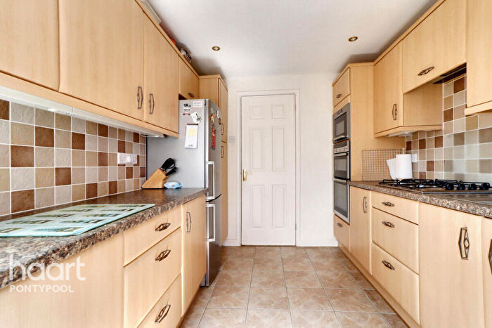 3 Bedroom Bungalow For Sale In Chester Close, Pontypool, NP4