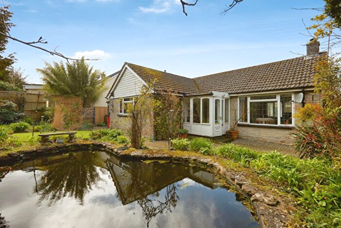 2 Bedroom Detached Bungalow For Sale In Oakwood Drive, Iwerne Minster, Blandford Forum, DT11