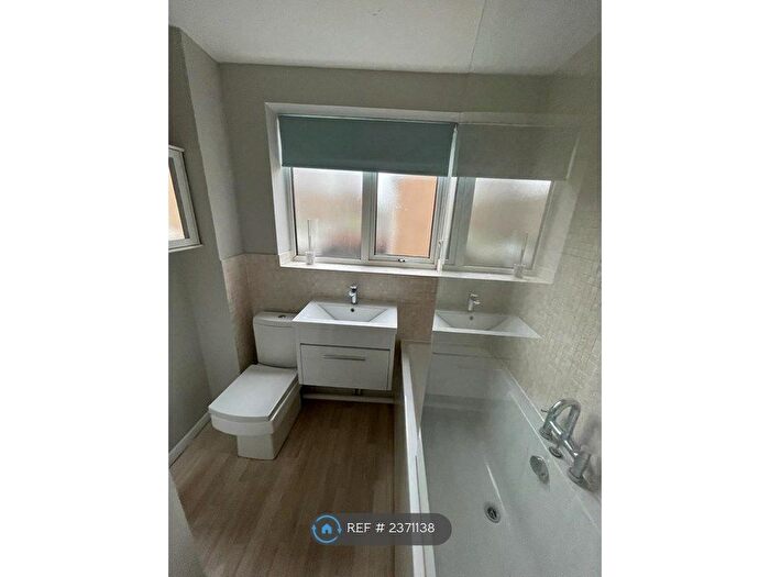 1 Bedroom Flat To Rent In Eton Wick Road, Eton Wick, Windsor, SL4