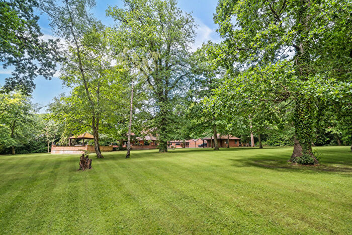 7 Bedroom Detached House For Sale In Earleydene, Ascot, SL5