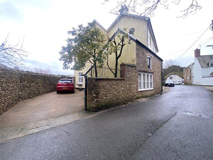 1 Bedroom Apartment To Rent In Vicarage Street, Colyton, Devon, EX24