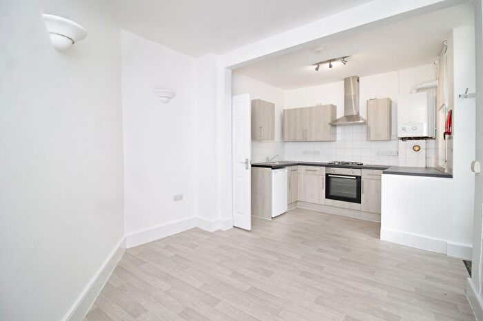 1 Bedroom Terraced House To Rent In Victoria Way, London, SE7