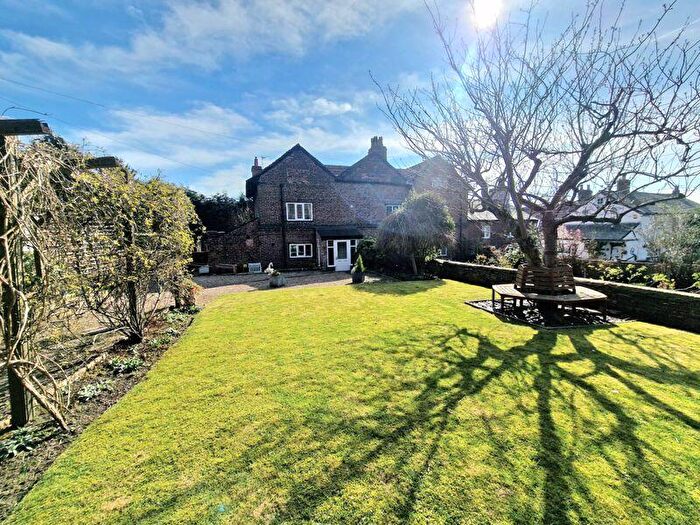 3 Bedroom Semi-Detached House For Sale In Marple Old Road, Offerton, SK2