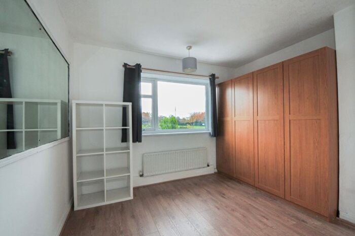 3 Bedroom Town House To Rent In Bed House – Dorchester Road, Swinton, M27