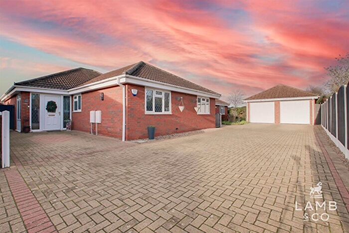3 Bedroom Detached Bungalow For Sale In Burrsville Mews, Clacton On Sea, CO15