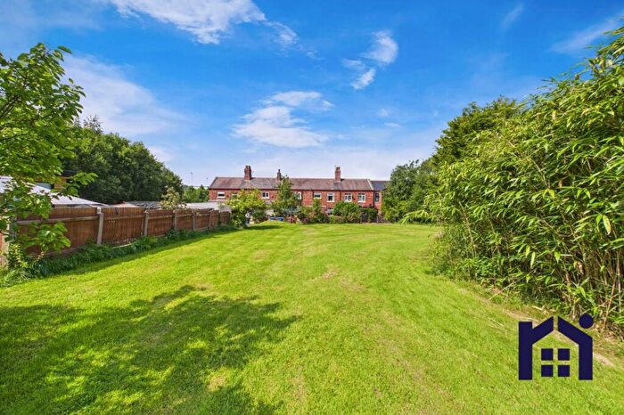 5 Bedroom Terraced House For Sale In Junction Terrace, Euxton, PR7