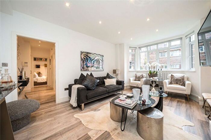 2 Bedroom Flat To Rent In Pembroke Road, Kensington, W8