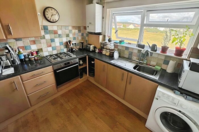 1 Bedroom Flat For Sale In Churchill Avenue, Clevedon, North Somerset, BS21