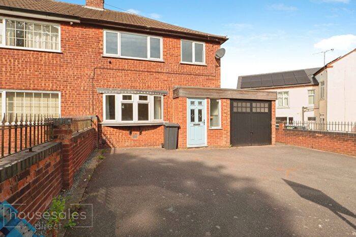 3 Bedroom Semi-Detached House For Sale In Station Road Hugglescote, Coalville, LE67
