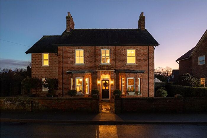 5 Bedroom Detached House For Sale In Alne Road, Tollerton, York, North Yorkshire, YO61