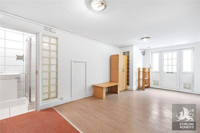 Studio To Rent In Bramshaw Road, Hackney, London, E9