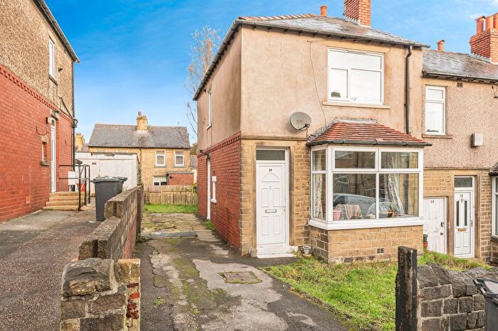 2 Bedroom End Terrace House For Sale In Hawthorne Terrace, Crosland Moor, Huddersfield, HD4