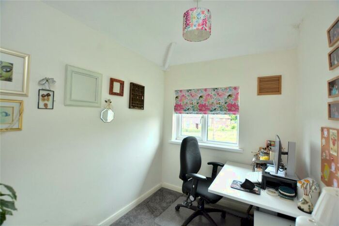 3 Bedroom Terraced House For Sale In Scott Hall Road, Leeds, West Yorkshire, LS7