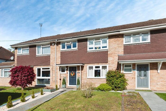 3 Bedroom Terraced House For Sale In Fairfield Drive, Camberley, Surrey, GU16