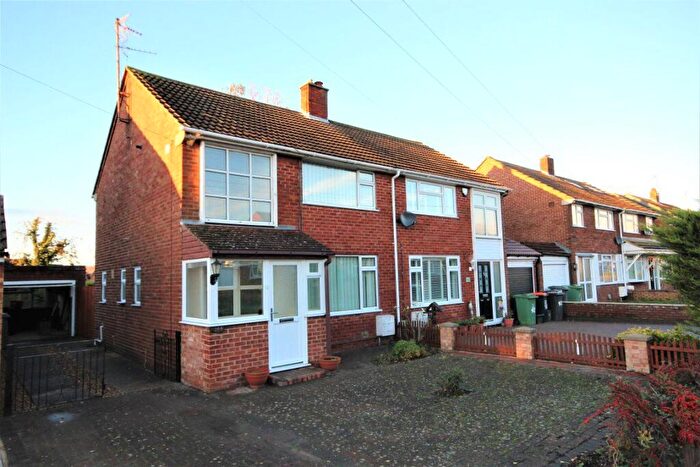 3 Bedroom Semi-Detached House To Rent In Norman Road, Barton-Le-Clay Bedford, MK45