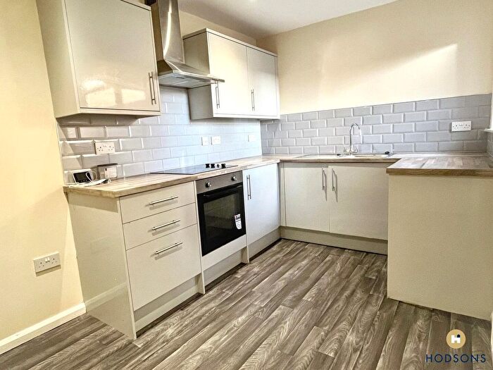 2 Bedroom Flat To Rent In The Square, Castleford, WF10