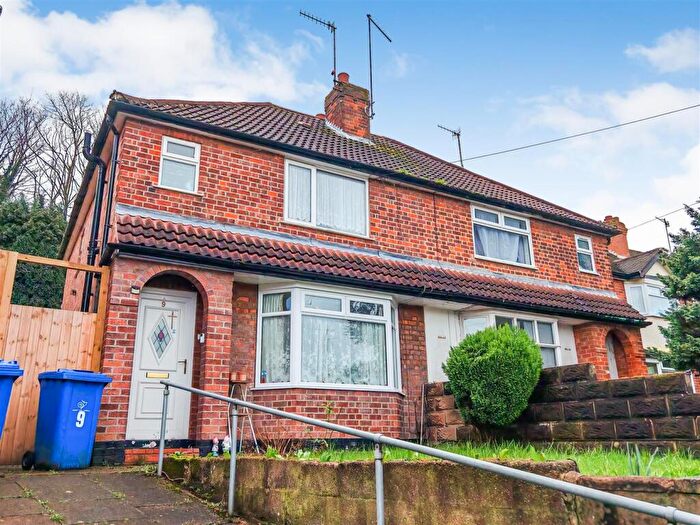 3 Bedroom Semi Detached House For Sale In Spinney Road, Derby, DE22