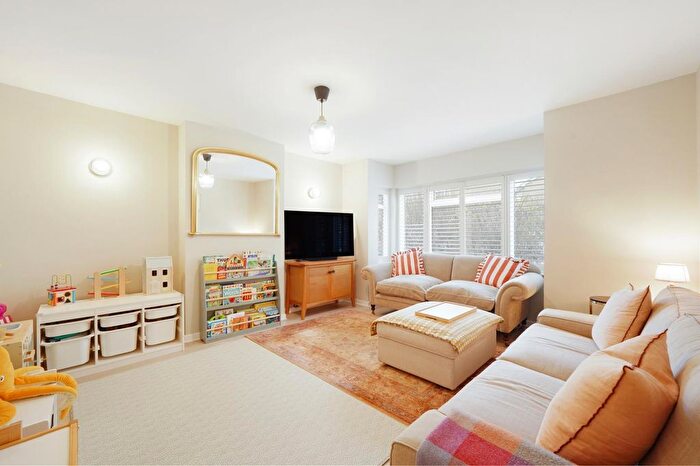 5 Bedroom Semi Detached House For Sale In Whitworth Road, London, SE25
