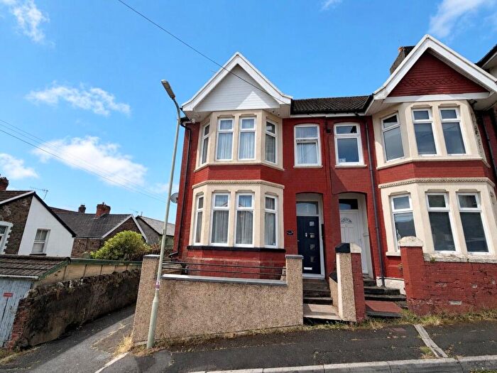3 Bedroom End Of Terrace House For Sale In Gwyn Street, Treforest, Pontypridd, CF37