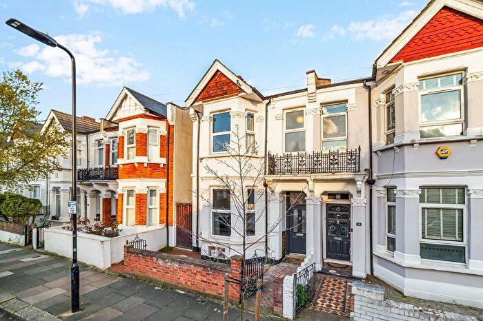 4 Bedroom Property For Sale In Willcott Road, W3