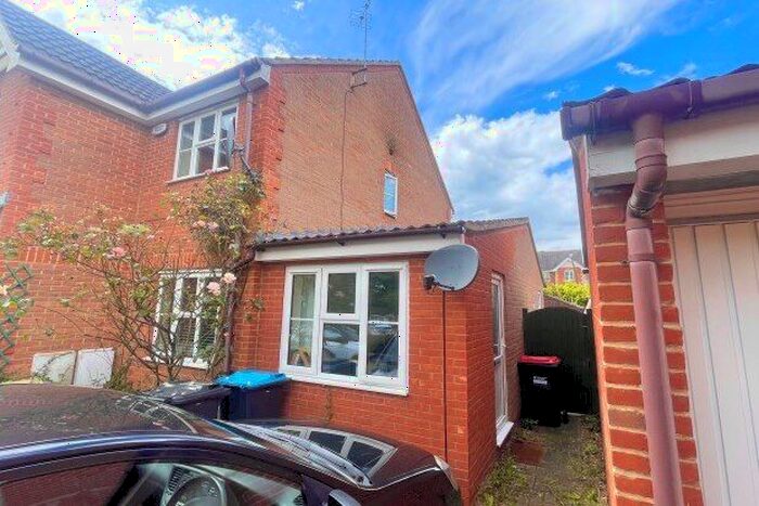 Property To Rent In Hartland Avenue, Milton Keynes, MK4