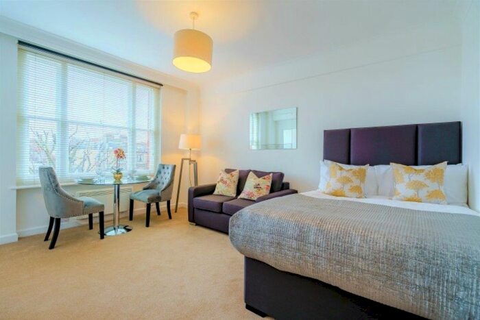 1 Bedroom Studio To Rent In Hill Street, Mayfair, W1J