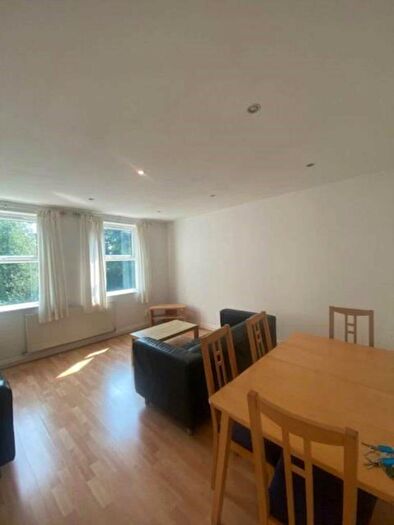 2 Bedroom Flat To Rent In Wilbraham Road, Chorlton Cum Hardy, M21
