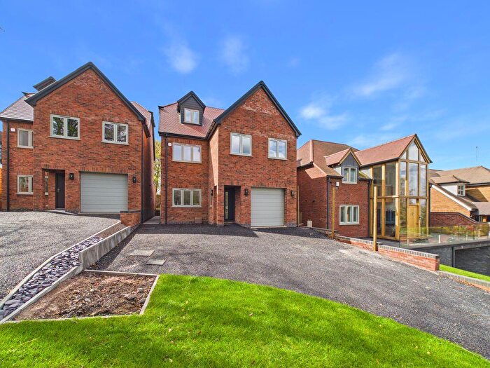 4 Bedroom Detached House For Sale In A Wolverhampton Road, Sedgley, DY3