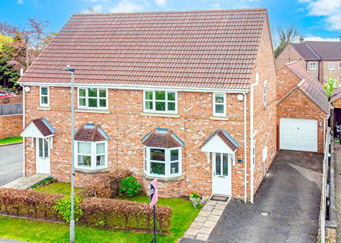 3 Bedroom Semi-Detached House For Sale In Mill Lane, Brayton, North Yorkshire, YO8