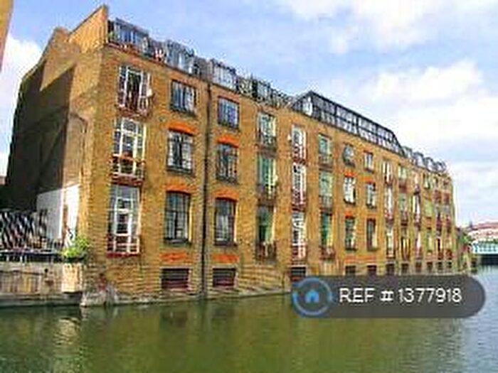 2 Bedroom Flat To Rent In Broadway Market, London, E2