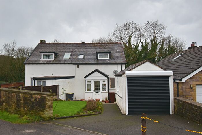 2 Bedroom Semi-Detached House For Sale In Whaley Bridge, High Peak, SK23