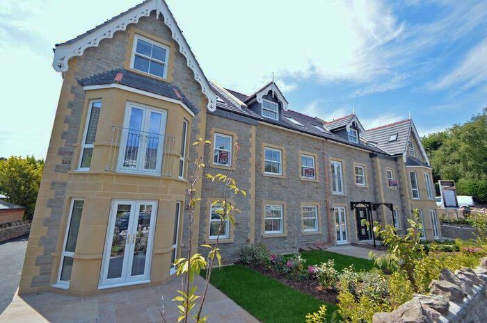 2 Bedroom Apartment To Rent In Queens Road, Clevedon, BS21