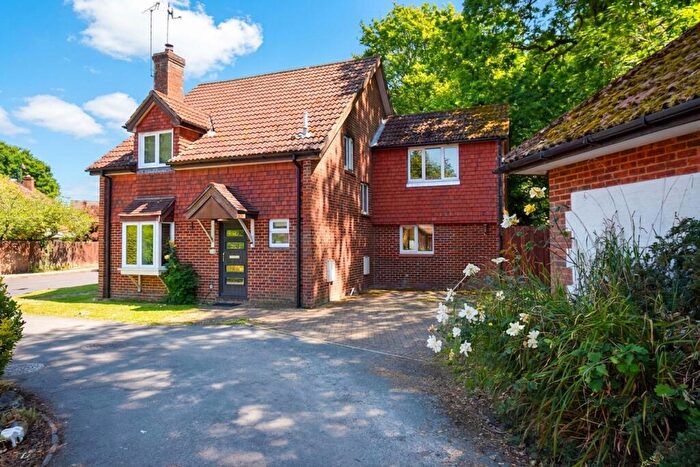 4 Bedroom Detached House For Sale In The Meads, Chandler's Ford, SO53