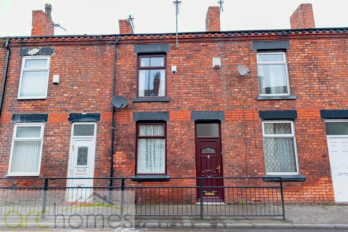 2 Bedroom Property To Rent In Mealhouse Lane, Atherton, Manchester M46