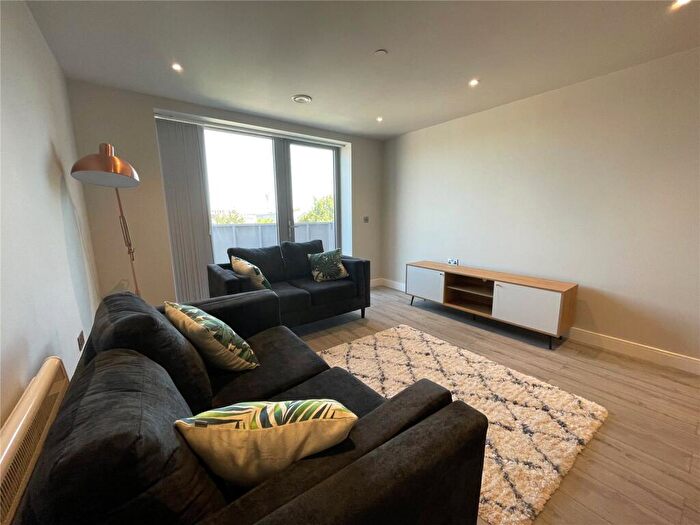 2 Bedroom Apartment To Rent In Steel House, The Metalworks, Petersfield Avenue, Slough, Berkshire, SL2