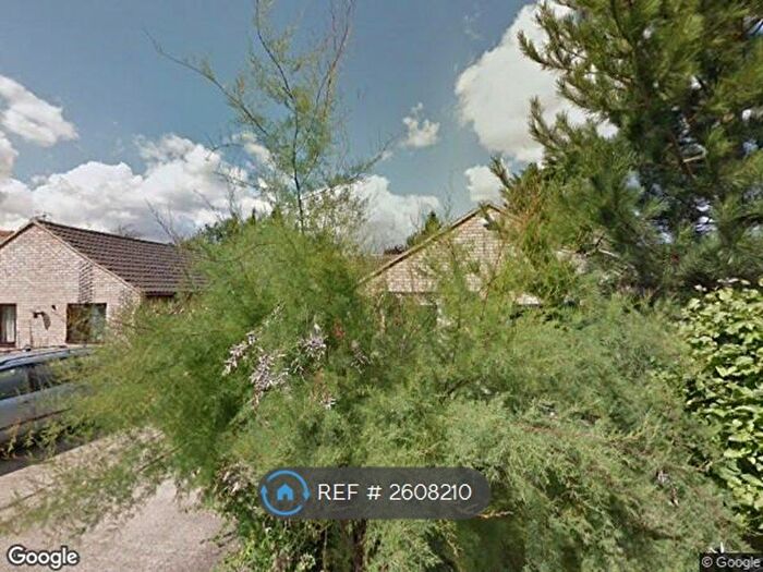 3 Bedroom Bungalow To Rent In Eaton Close, Cambridge, CB4