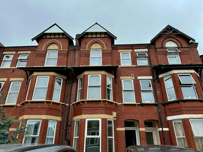 2 Bedroom Flat To Rent In Princes Street, Southport, Merseyside., PR8