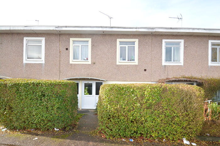 4 Bedroom Terraced House To Rent In Willow Way, Hatfield, AL10