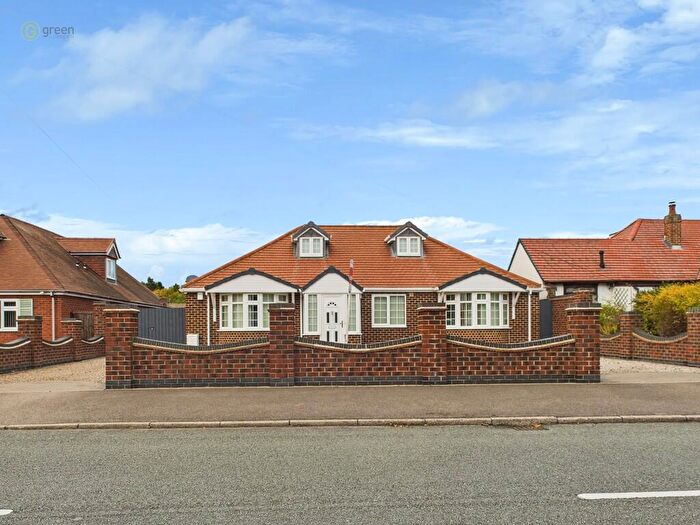 4 Bedroom Detached Bungalow For Sale In Claremont Road, Tamworth, B79