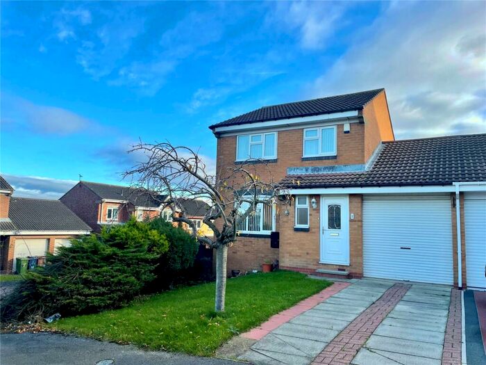 3 Bedroom Detached House For Sale In Bloomfield Drive, East Rainton, DH5
