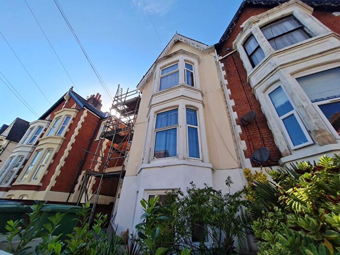 2 Bedroom Apartment To Rent In Shaftesbury Road, Southsea, PO5