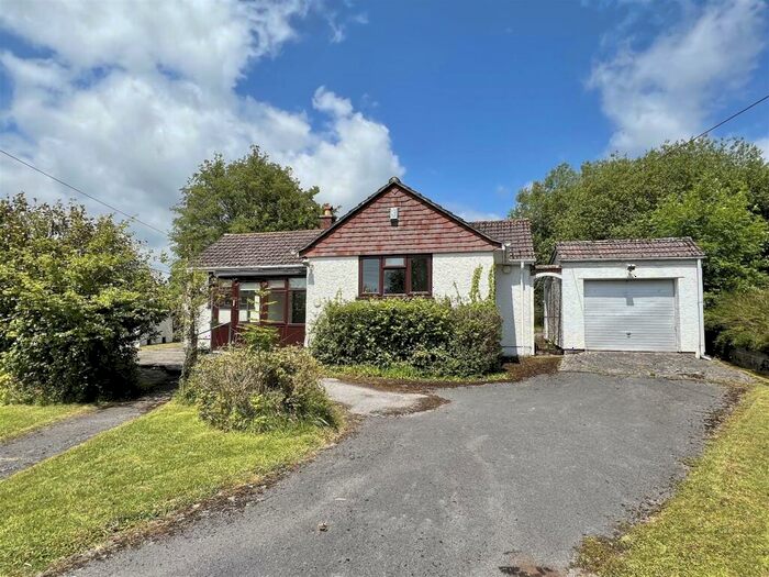 2 Bedroom Detached Bungalow For Sale In Knights Lane, All Saints, Axminster, EX13