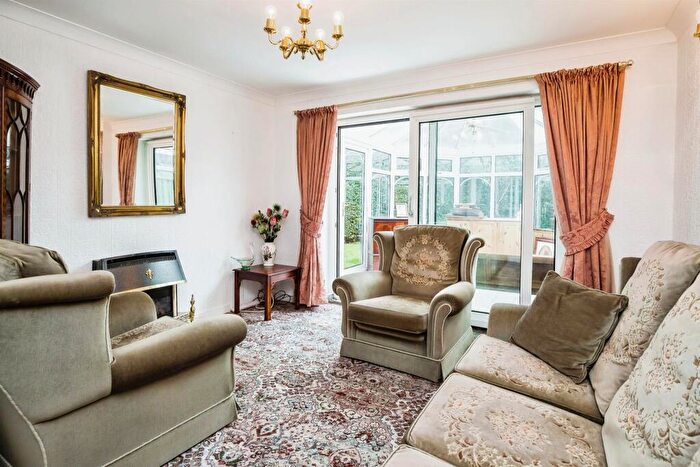 2 Bedroom Semi-Detached House For Sale In Dulverton Avenue, Vicars Cross, Chester, CH3