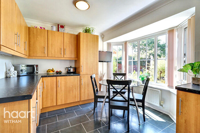 4 Bedroom Detached House For Sale In Wilkin Drive, Tiptree, CO5