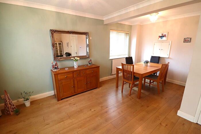 4 Bedroom Detached House For Sale In Tudor Close, Old Town, Stevenage, Hertfordshire, SG1