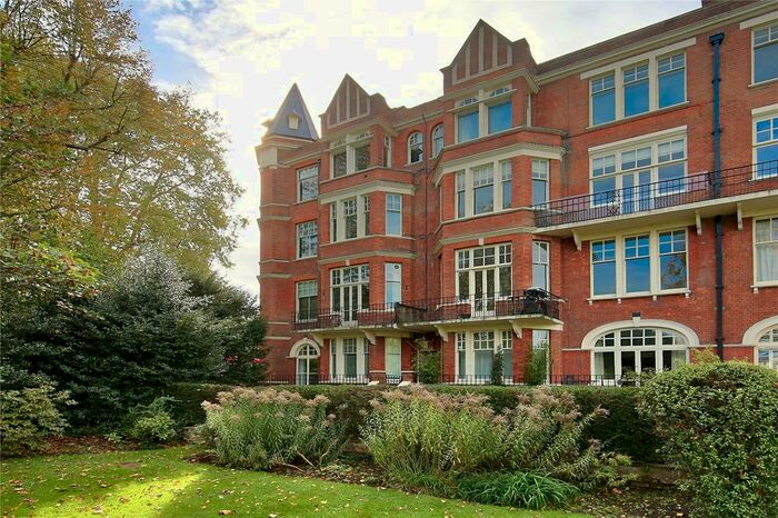 3 Bedroom Flat To Rent In Richmond Bridge Mansions, Willoughby Road, Twickenham, TW1