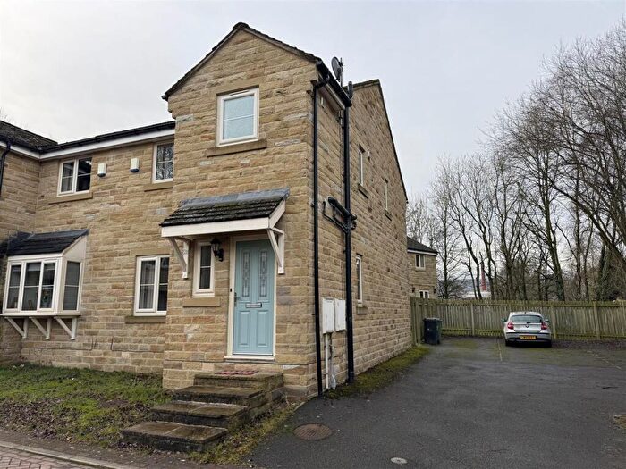 3 Bedroom Semi-Detached House To Rent In Perseverance Place, Holmfirth, HD9